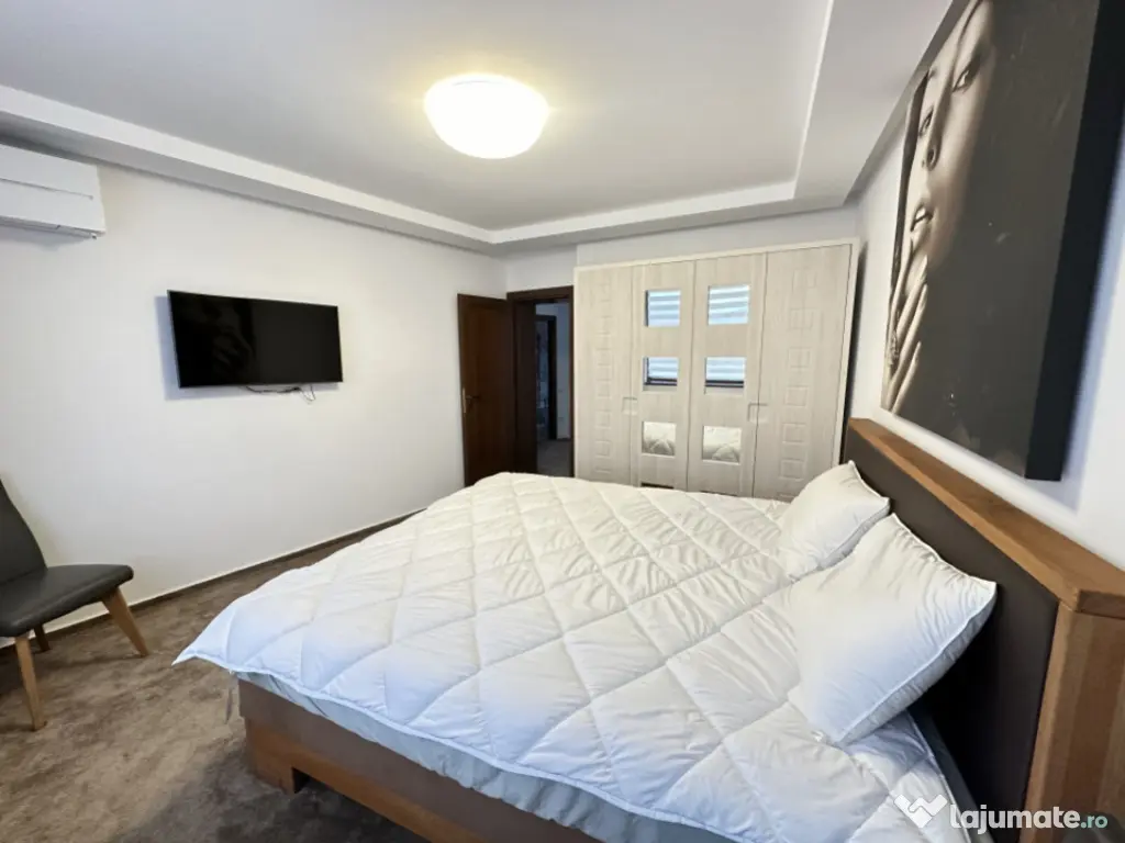 Casa de lux cu 5 camere piscina + sauna + jacuzzi + 2000mp t 