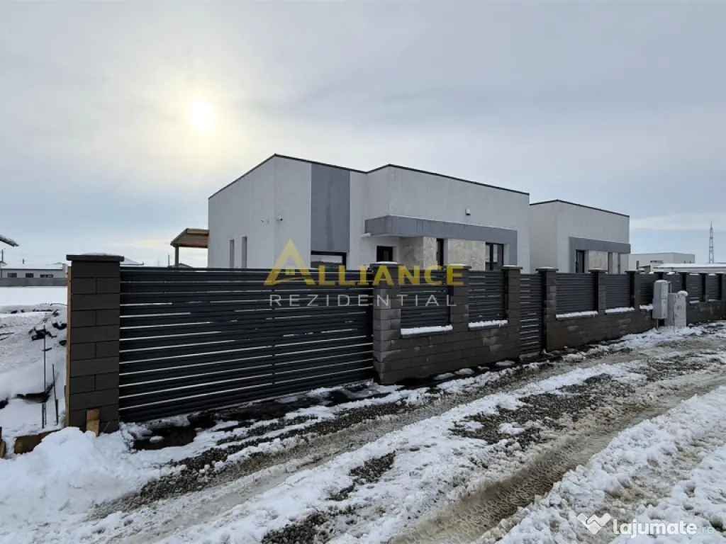 Casa Individuala - 3 camere - 2 bai - 371 mp teren 