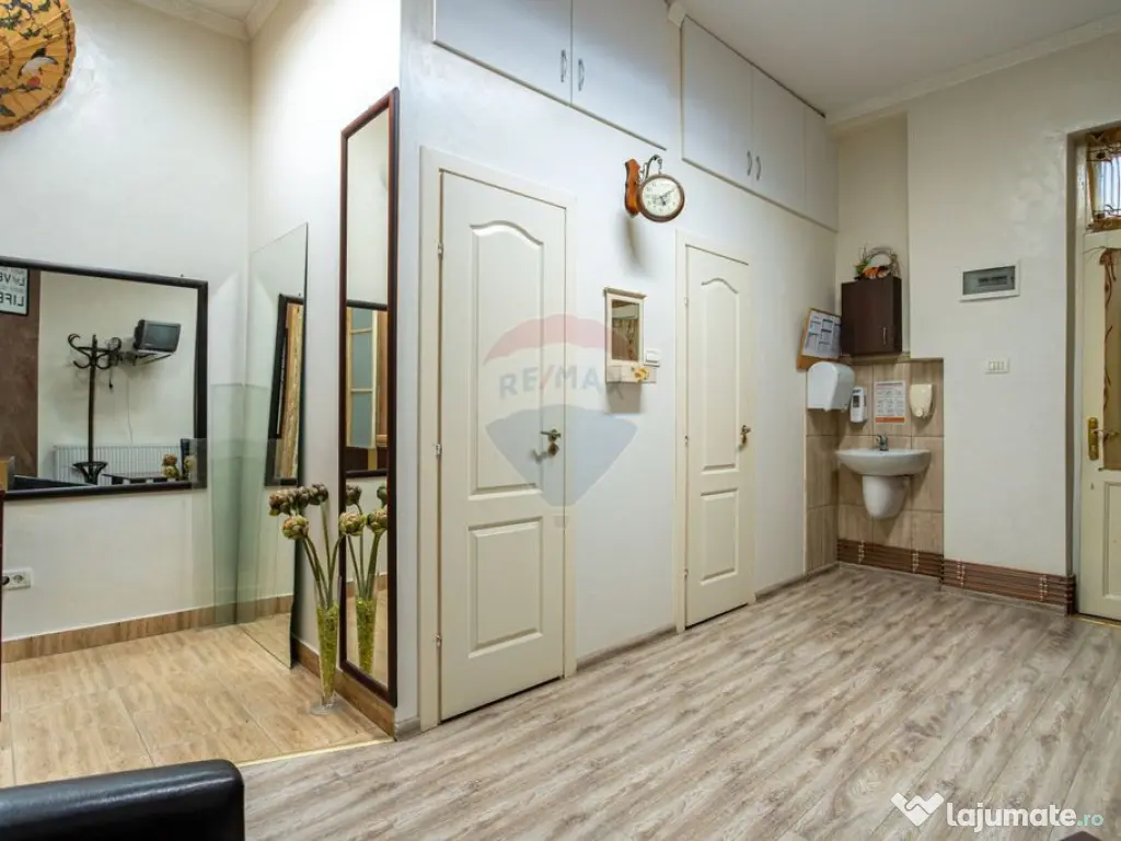 Apartament cu 2 camere de vânzare în zona Teatrului de ... 