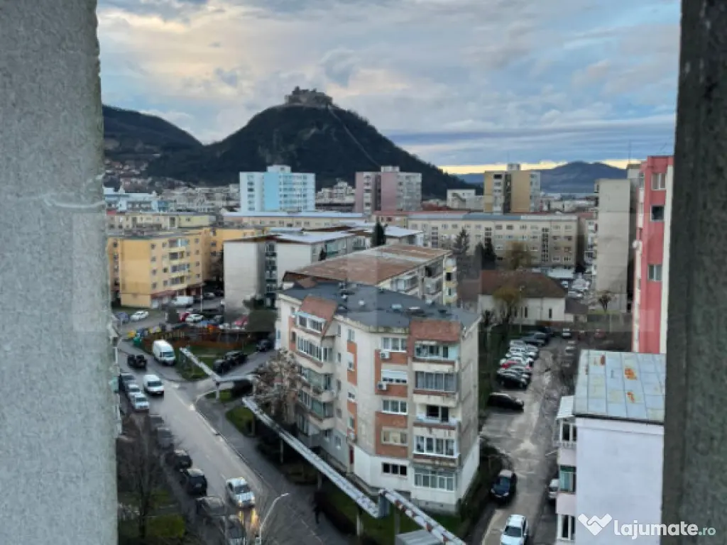 Apartament 3 camere, 89 mp, zona Piata Centrala 