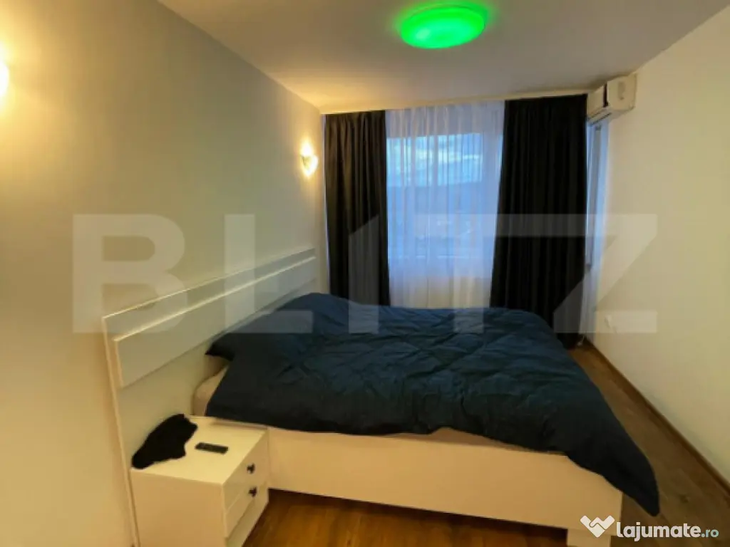 Apartament 3 camere, 89 mp, zona Piata Centrala 