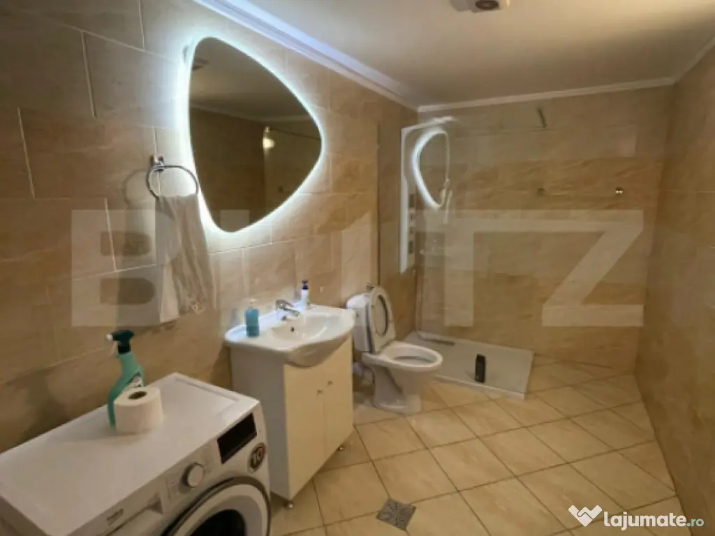 Apartament 3 camere, 89 mp, zona Piata Centrala 