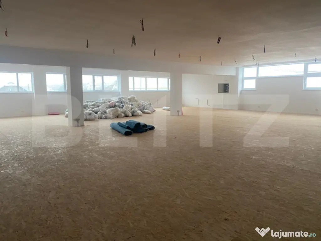 Spatiu Birouri 280 mp + Sala 500 mp, Multifunctionala, Zona 