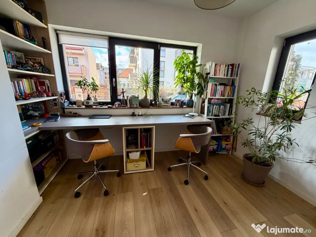 Casă 5 camere lângă Primăria Florești - transport și magazine aproape 