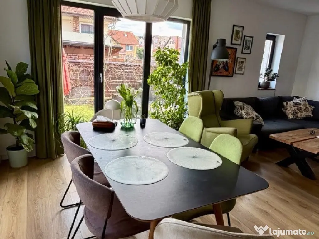 Casă 5 camere lângă Primăria Florești - transport și magazine aproape 