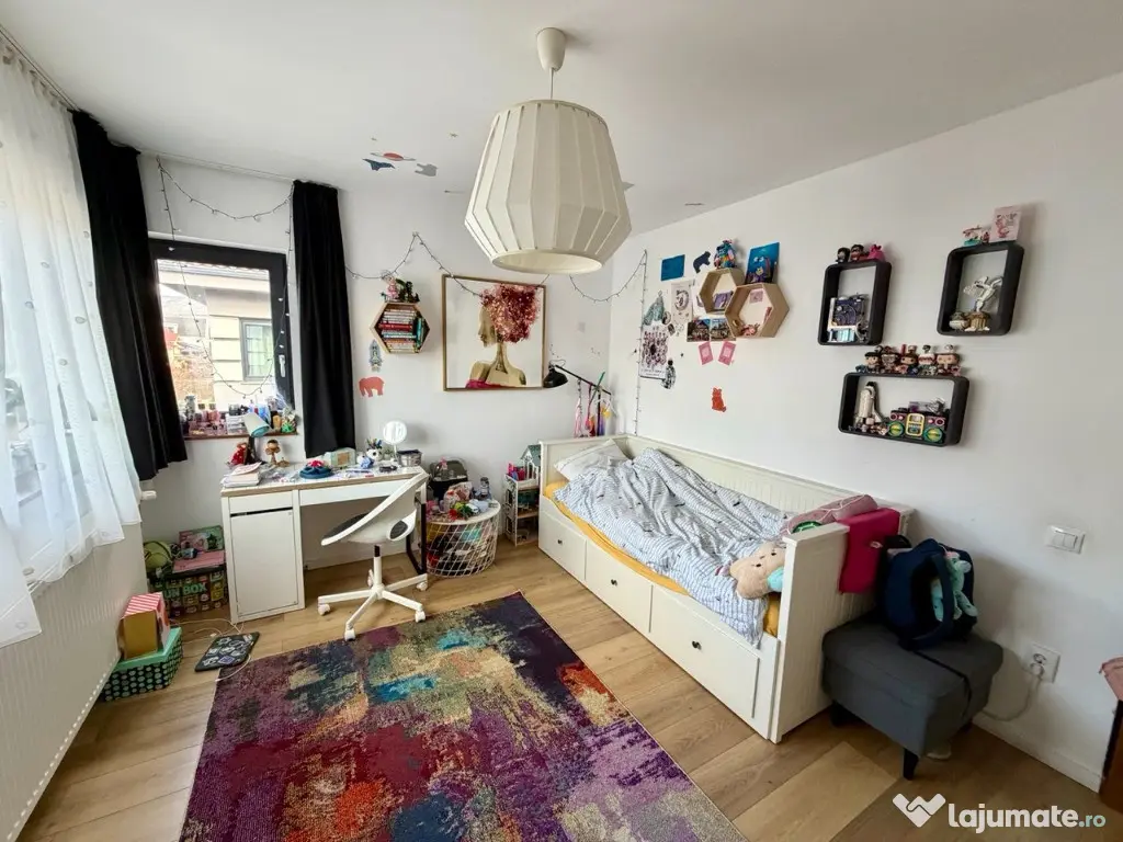 Casă 5 camere lângă Primăria Florești - transport și magazine aproape 