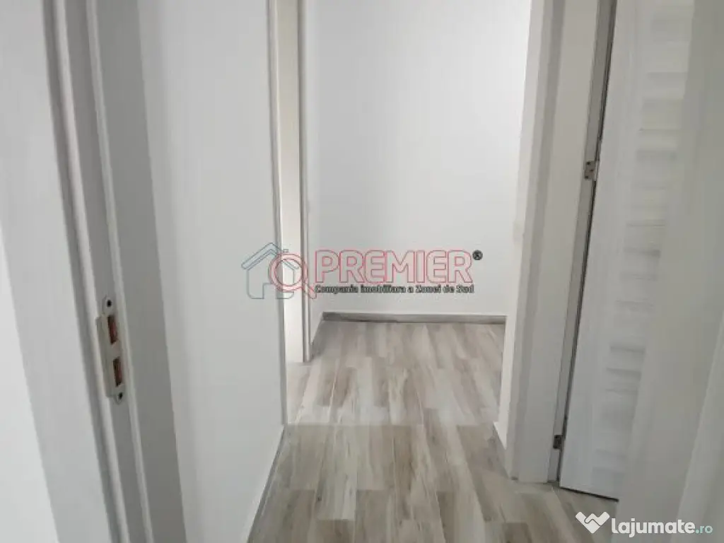 Sector 4 ! APARATORII PATRIEI - GARSONIERA + LOC PARCARE - 