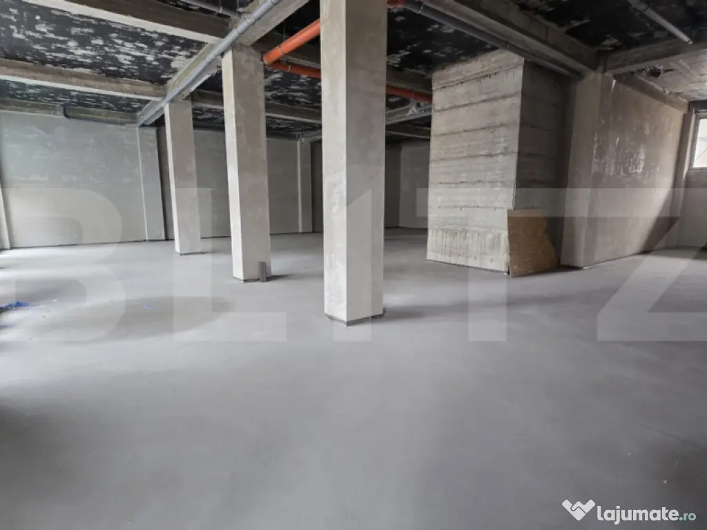 Spatiu comercial, 250 mp, zona Semicentral 