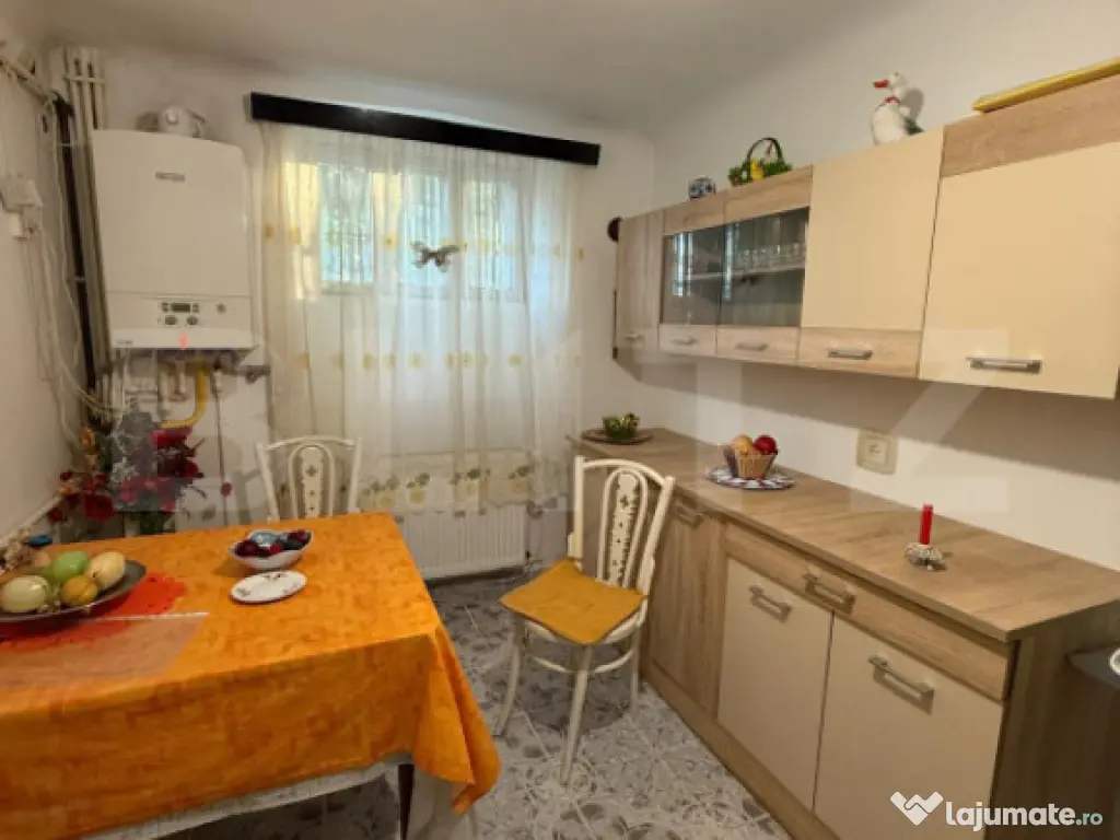 Proprietate 140 mp, 800 mp teren, zona Centru 