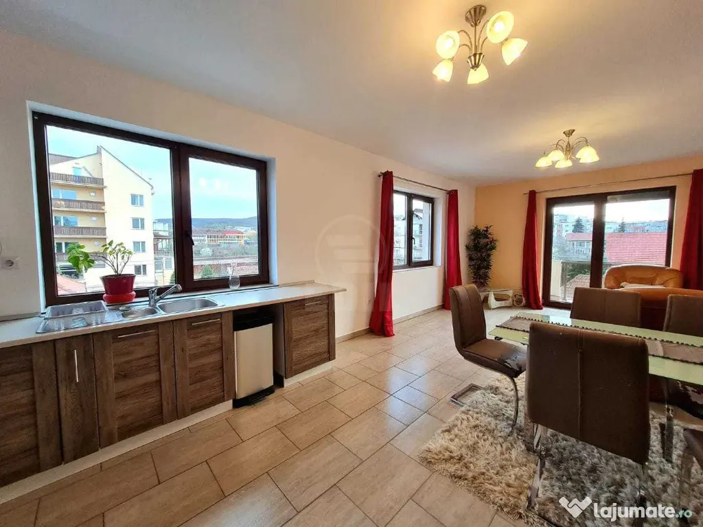 Apartament 4 camere,zona Frunzisului Manastur 