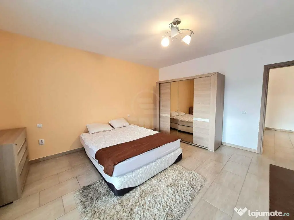 Apartament 4 camere,zona Frunzisului Manastur 