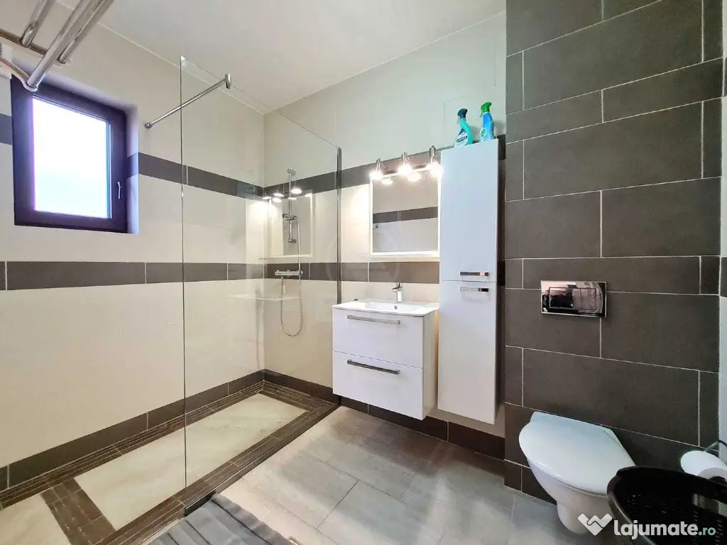 Apartament 4 camere,zona Frunzisului Manastur 