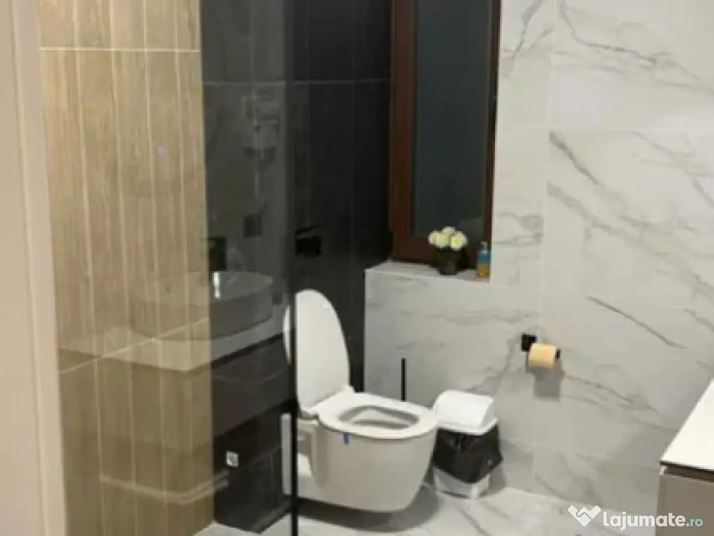 Apartament 2 camere, semidecomandat - zona Poiana Brasov 