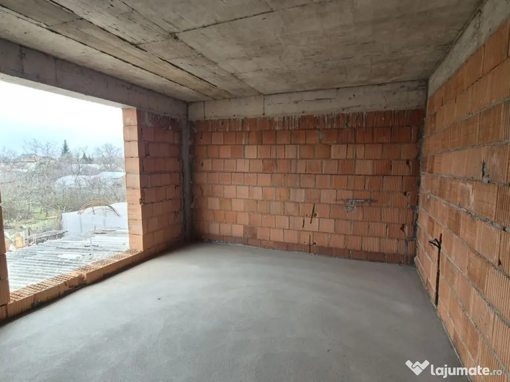 Casa P+1 - 228 mp + teren 668 mp - Mogoșoaia 