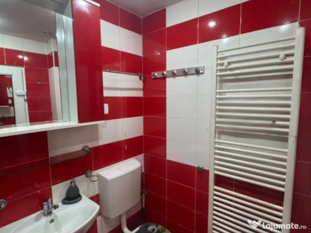 Apartament cu 2 intrari, beci 27 mp, mobilat – Orasul Vech 