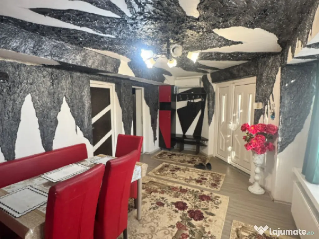 Apartament cu 2 intrari, beci 27 mp, mobilat – Orasul Vech 