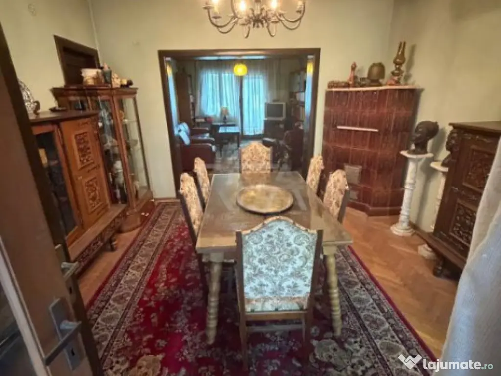 3 camere Piața Victoriei decomandat,garaj,et. 2,1968,metrou 