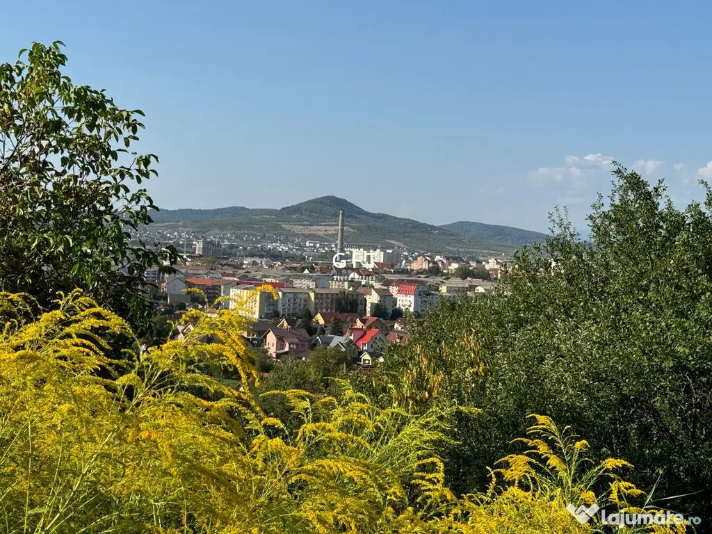 Teren intravilan 5 ari de vanzare , 3 minute de parc!!! 