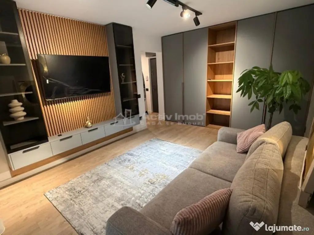 Apartament de 3 camere decomandat - 2 bai - mobilat si utila 