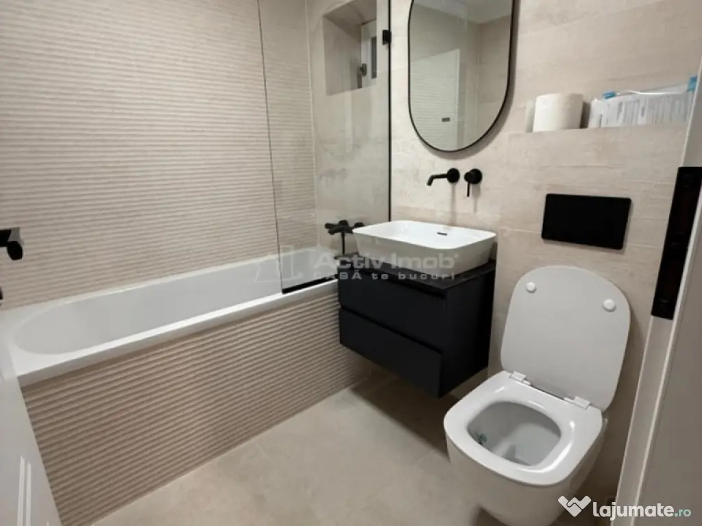 Apartament de 3 camere decomandat - 2 bai - mobilat si utila 