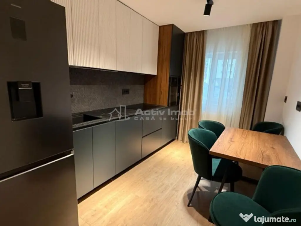 Apartament de 3 camere decomandat - 2 bai - mobilat si utila 