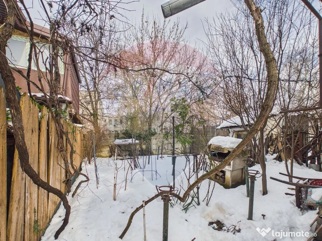 Casă cu curte de vanzare Ferentari- Salaj 