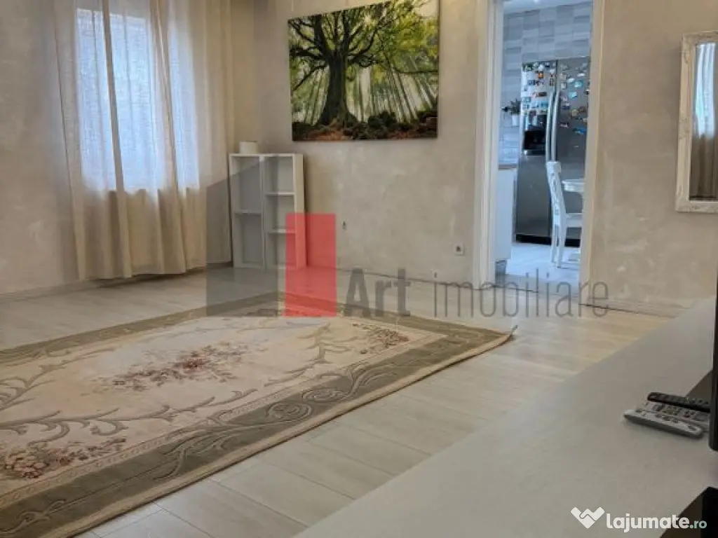 Vanzare apartament 3 camere si curte,loc de parcare Padur...