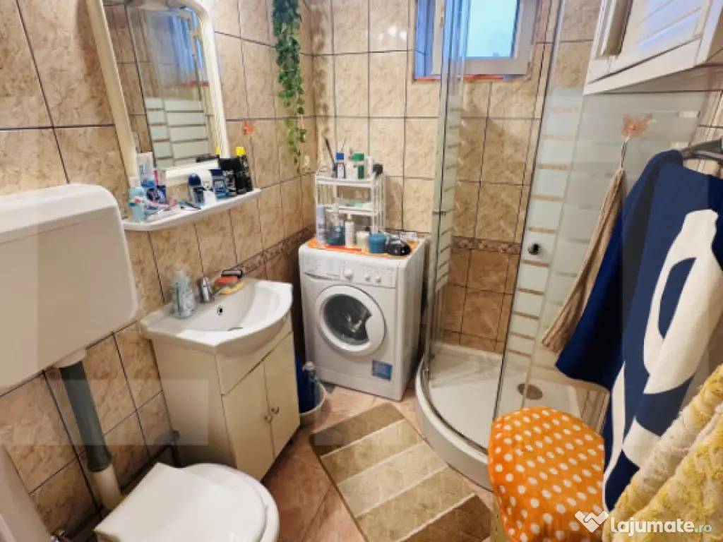 Apartament 3 camere, 50 mp, zona Vlaicu