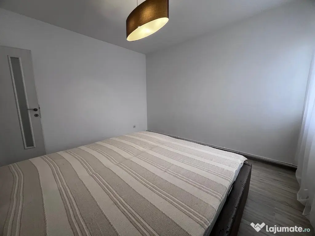 Apartament 3 camere,zona Gojdu