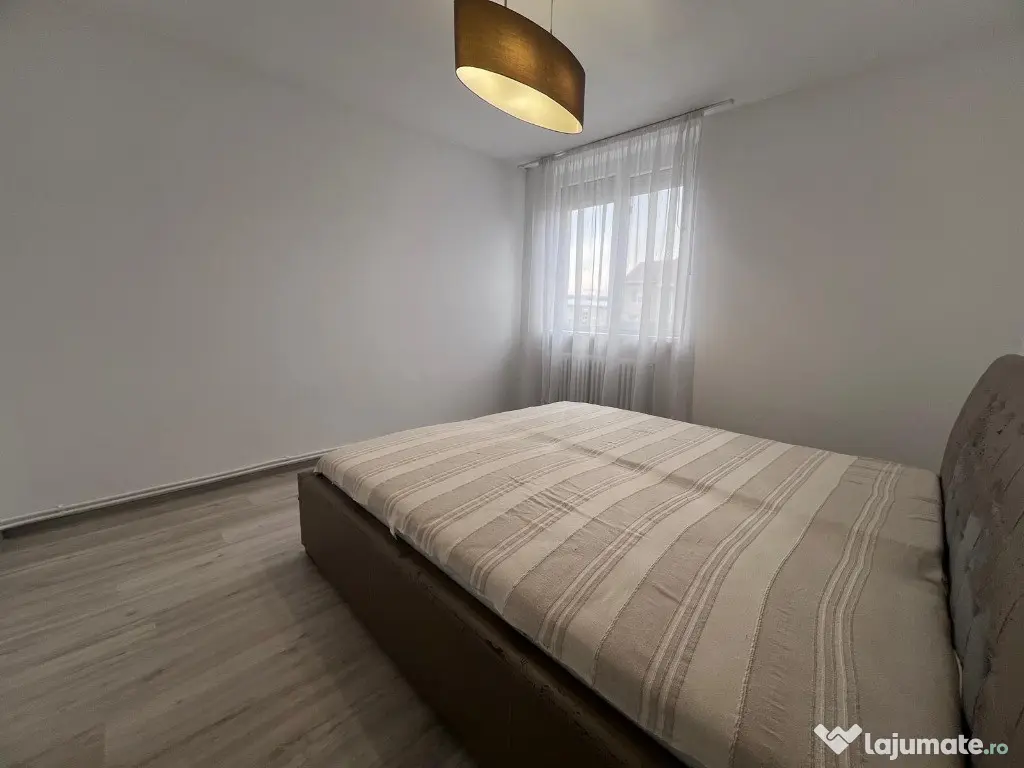 Apartament 3 camere,zona Gojdu