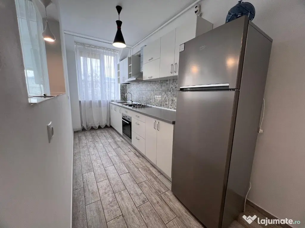 Apartament 3 camere,zona Gojdu