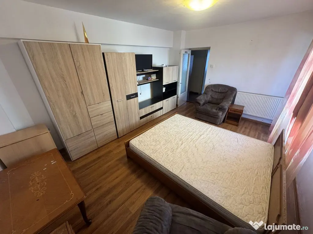 Apartament 2 camere zona Intersectie Dacia 