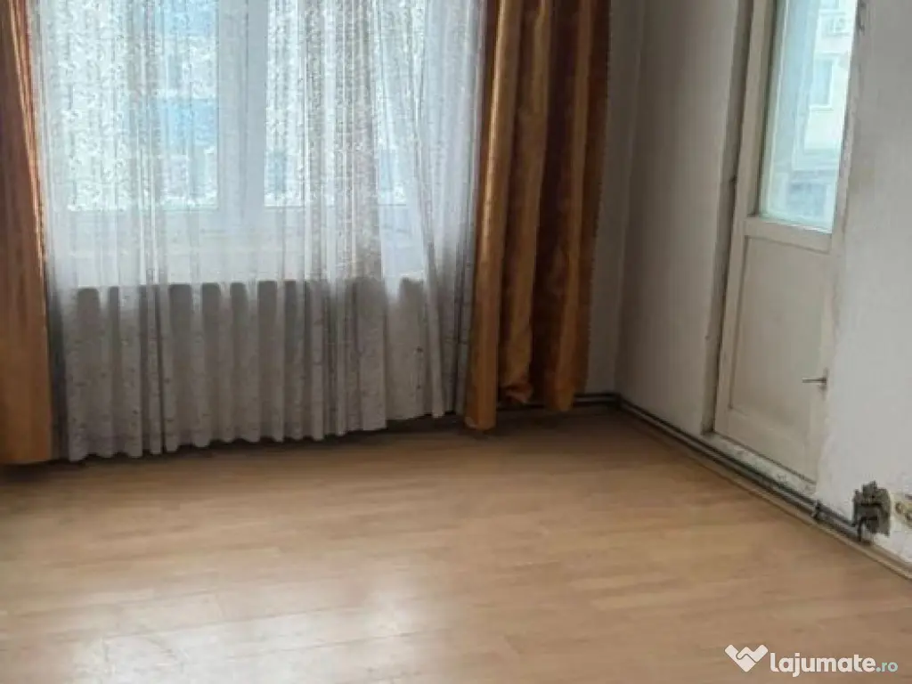 3 camere Decomandat 65 mp, Strada Modoran Ene