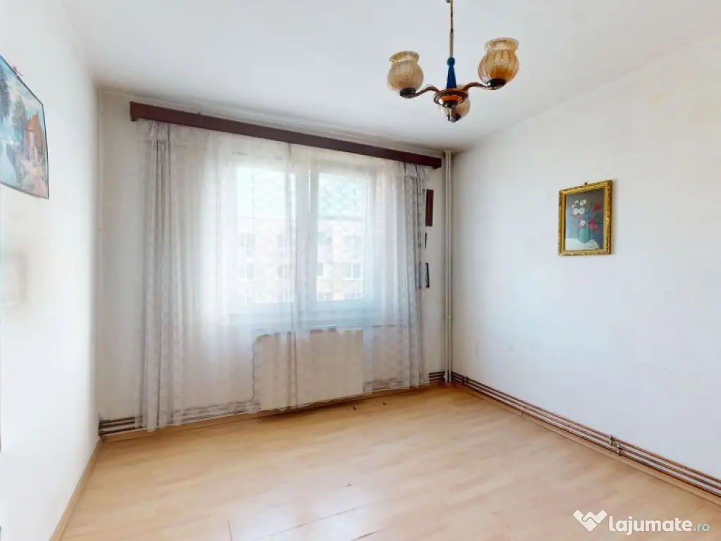 Apartament 3 camere decomandat 65 mp utili Bloc 1984 reab... 