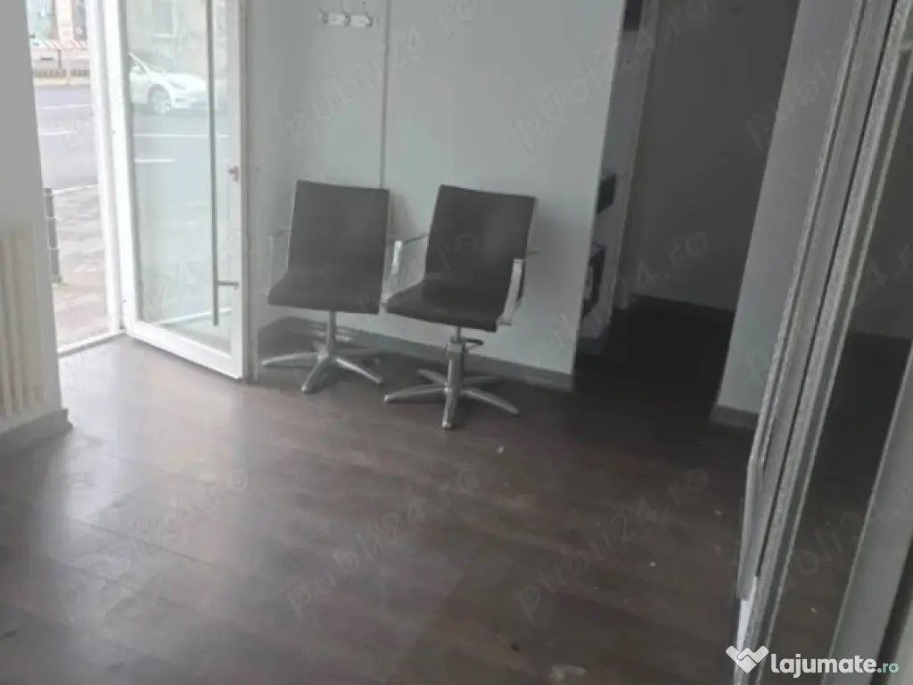 Vand spatiu comercial str. Lunga
