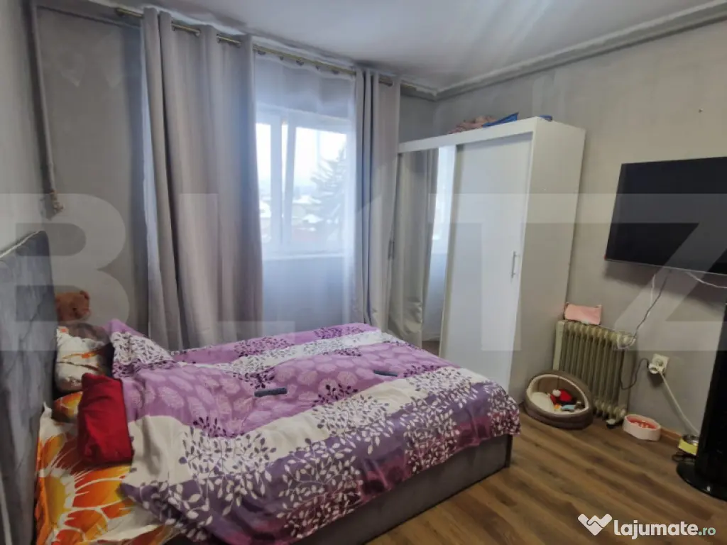 Garsoniera Centru Civic - cu baie si bucatarie vedere spre T