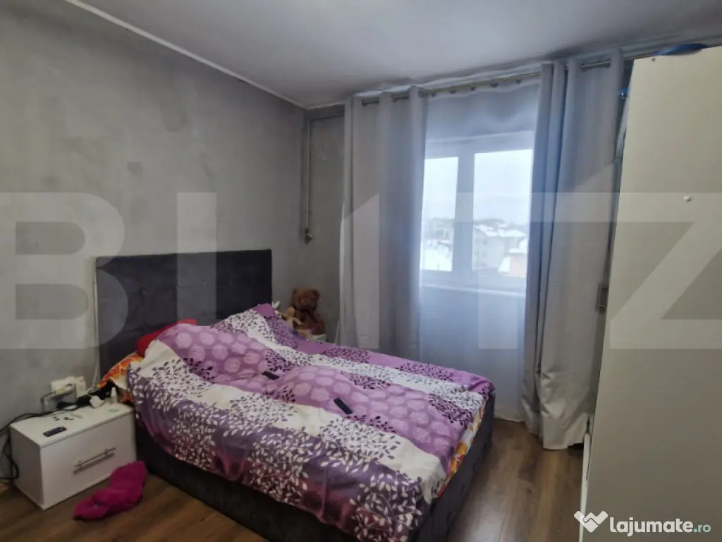 Garsoniera Centru Civic - cu baie si bucatarie vedere spre T