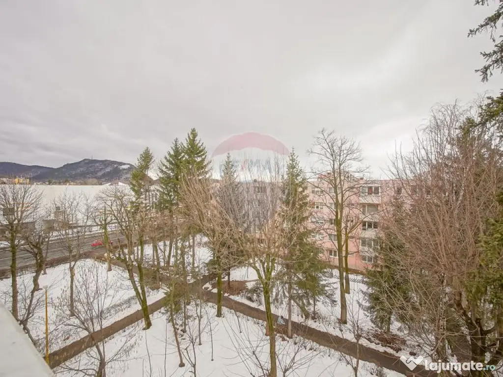 Apartament 2 camere cu vedere spre Tâmpa – Str. Saturn... 