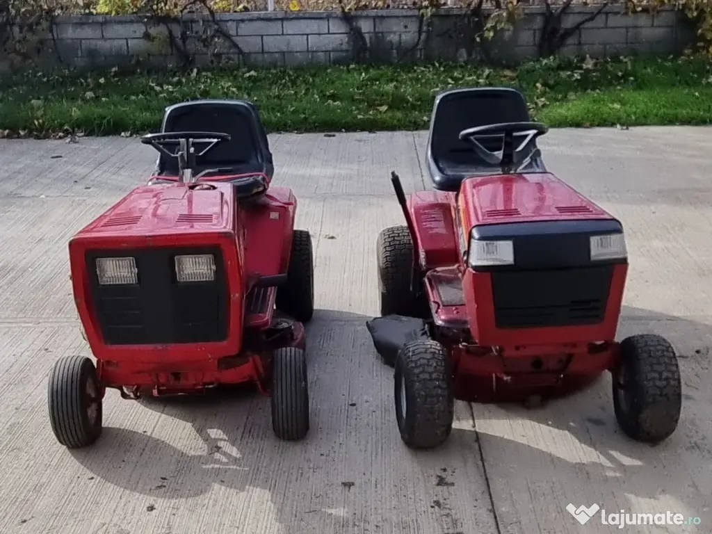 Vand doua tractorase Murray de tuns iarba 