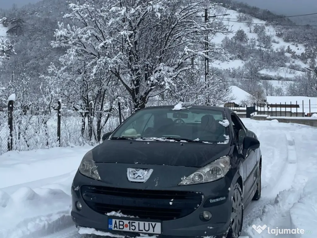 Vând Peugeot 207 CC,