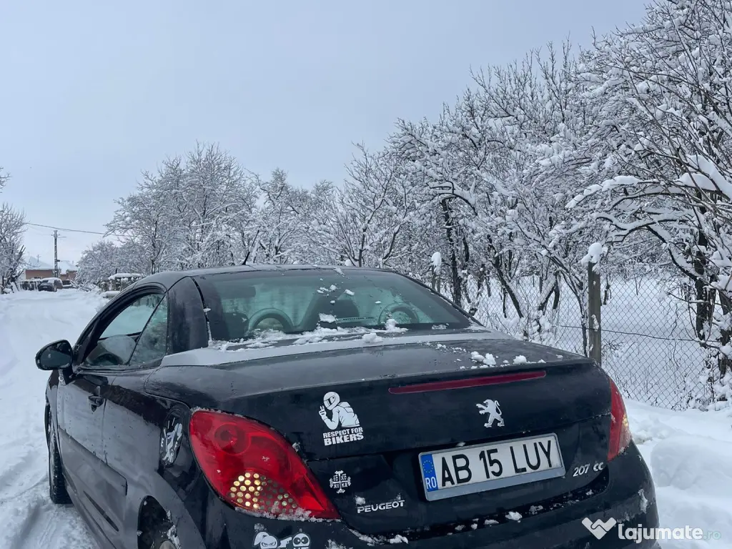Vând Peugeot 207 CC,