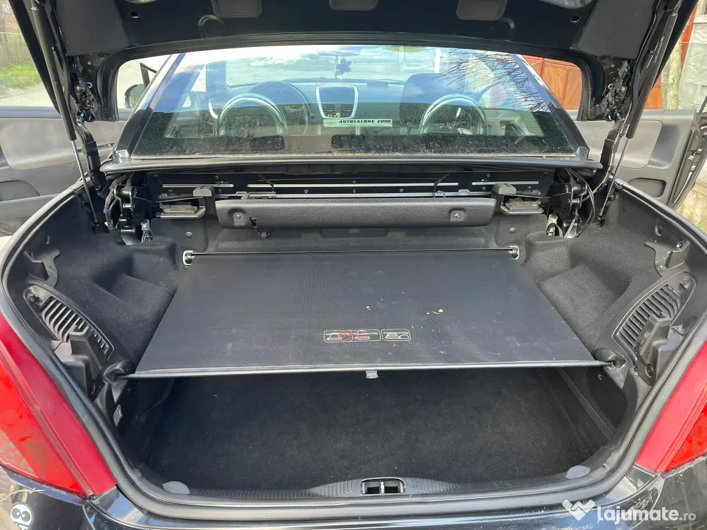 Vând Peugeot 207 CC,