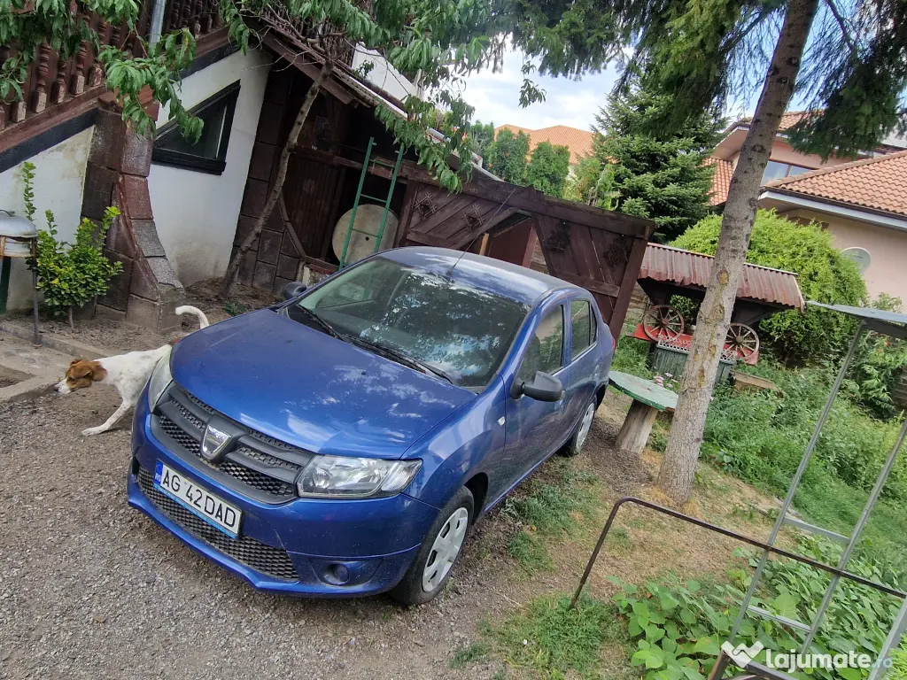 Vând Logan 2014 benzină
