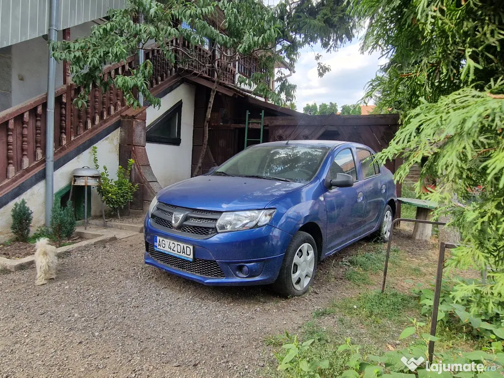Vând Logan 2014 benzină