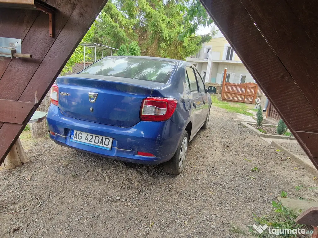 Vând Logan 2014 benzină