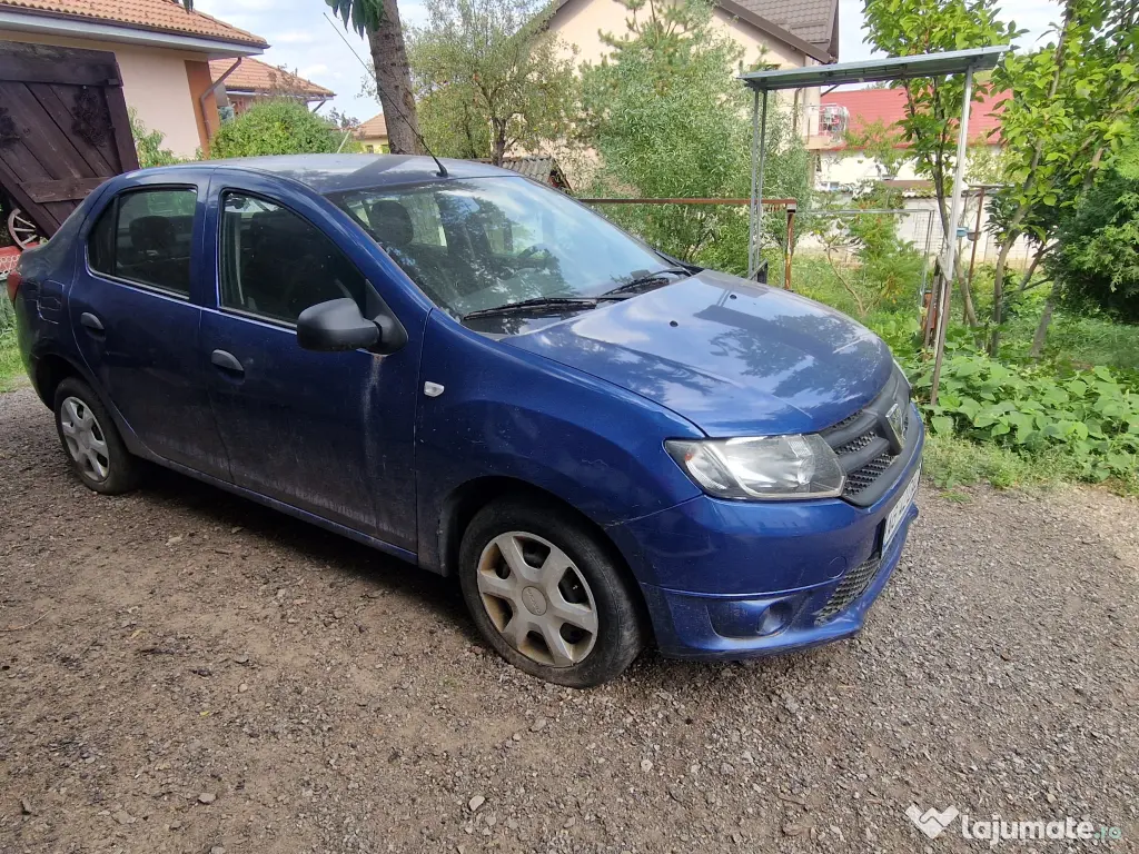 Vând Logan 2014 benzină