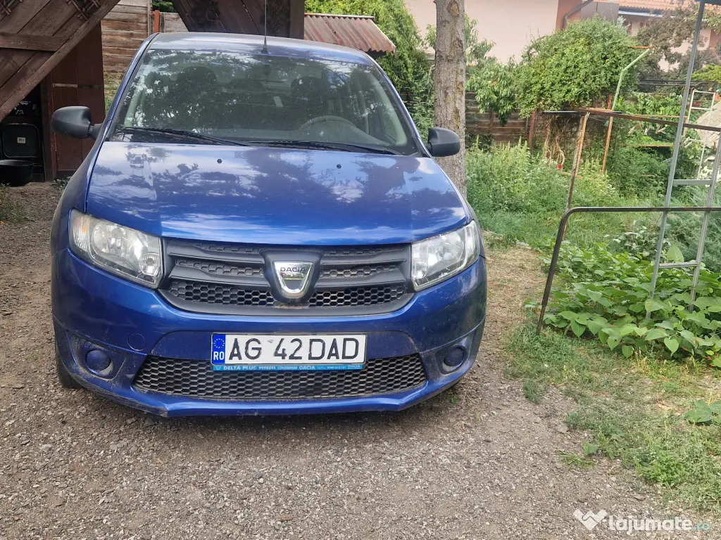 Vând Logan 2014 benzină