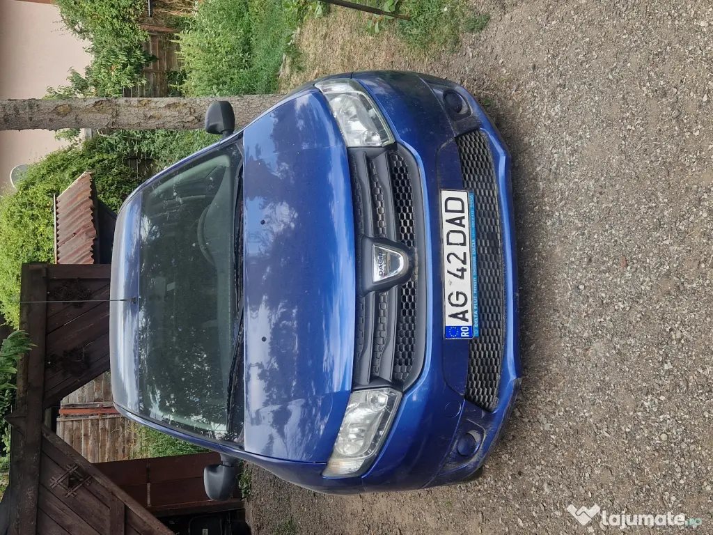 Vând Logan 2014 benzină