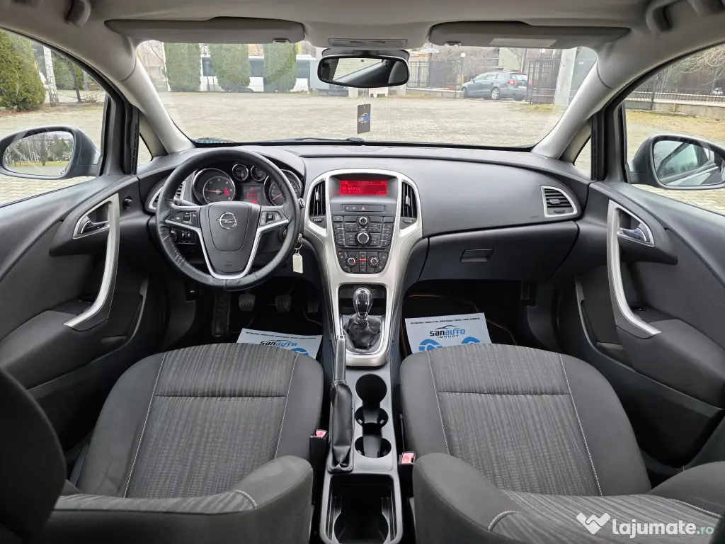 Opel Astra J 2011 1.7 CDTI 110 CP euro 5 / GARANTIE / RATE / LIVRARE