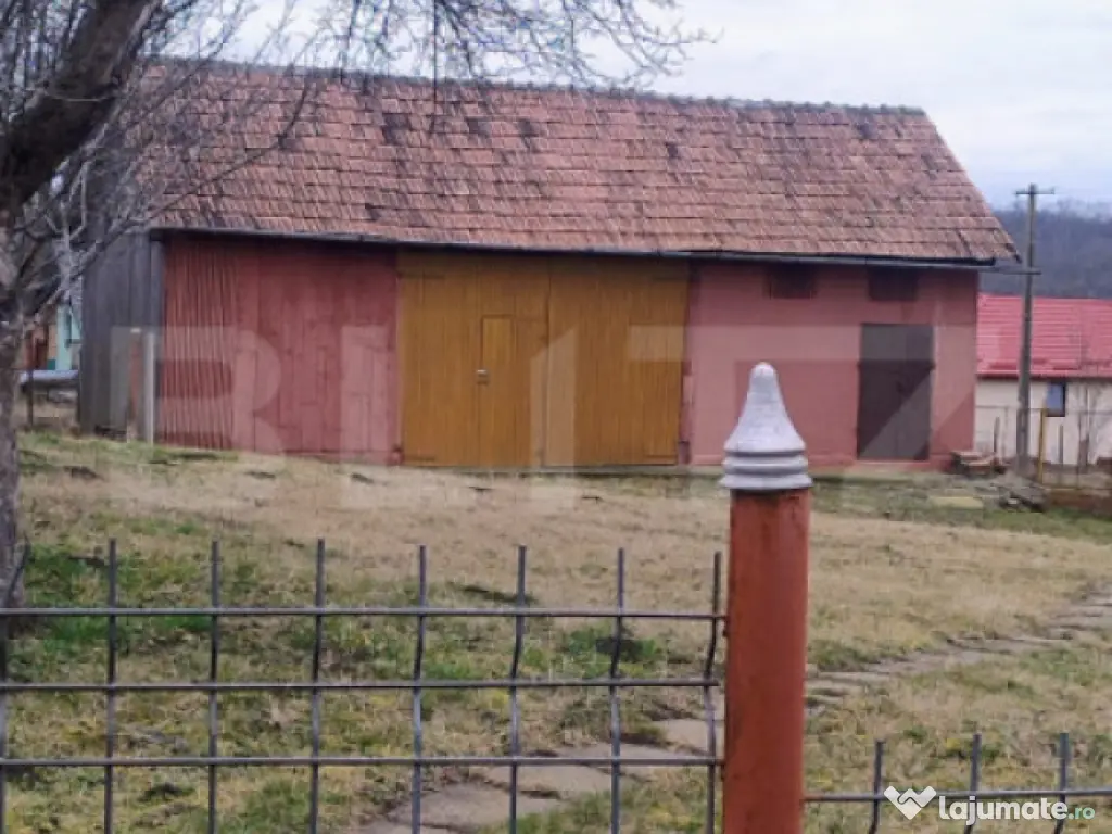 Oportunitate investițională – Casă cu teren extins și 